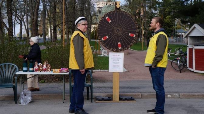 Musiikista vastasivat Huittisten Soittokunta, Miia Paasikivi ja Tuomas Salonen.