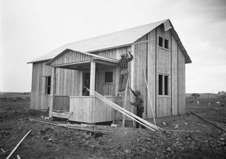 Rakentamista 1940-luvulla. Missä koneet?