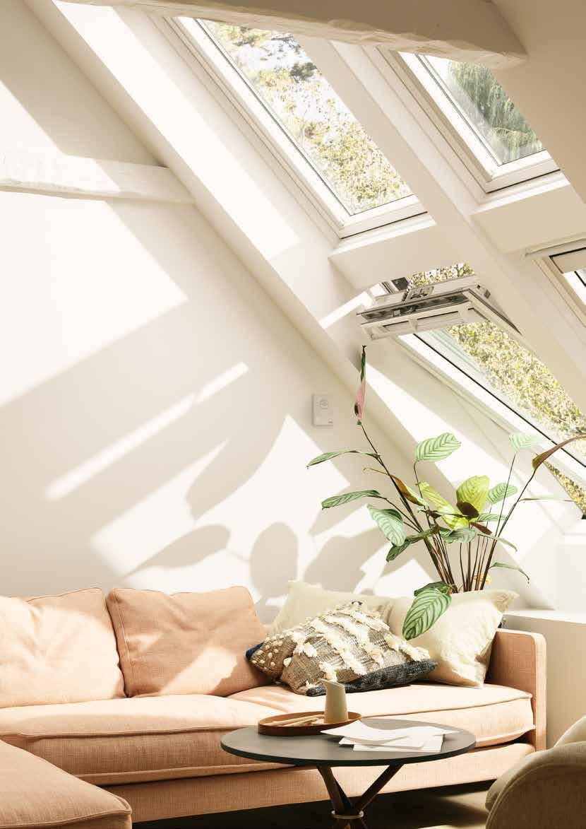 VELUX-verhojen kiinnikkeet Uw 1,0 W/m 2 K (66-lasi) tai 1,1W/m 2 K (68-lasi) 56-75 kattokaltevuuksilla tarvitaan erikoisjouset, mainittava tilauksen yhteydessä Pakettien sisältö sivulla 22 t