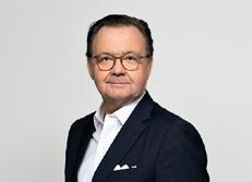 17 Johtoryhmä Karl-Henrik Sundström s. 1960. Kauppat. kand. Toimitusjohtaja vuodesta 2014 lähtien. Stora Enson palveluksessa ja johtoryhmän jäsen vuodesta 2012 lähtien.