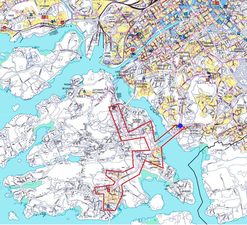 57 Kuva 21 Osa Turku Energian kaukolämpöverkosta, johon työssä tarkasteltu alue on rajattu punaisella Erityisesti ongelmia alueella aiheuttaa sen sijainti saarella.