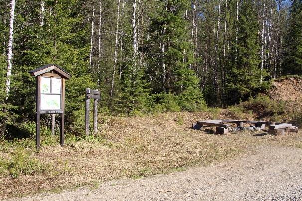 Uuron päällä se kiertelee 1,3km pienipiirteisenä ja