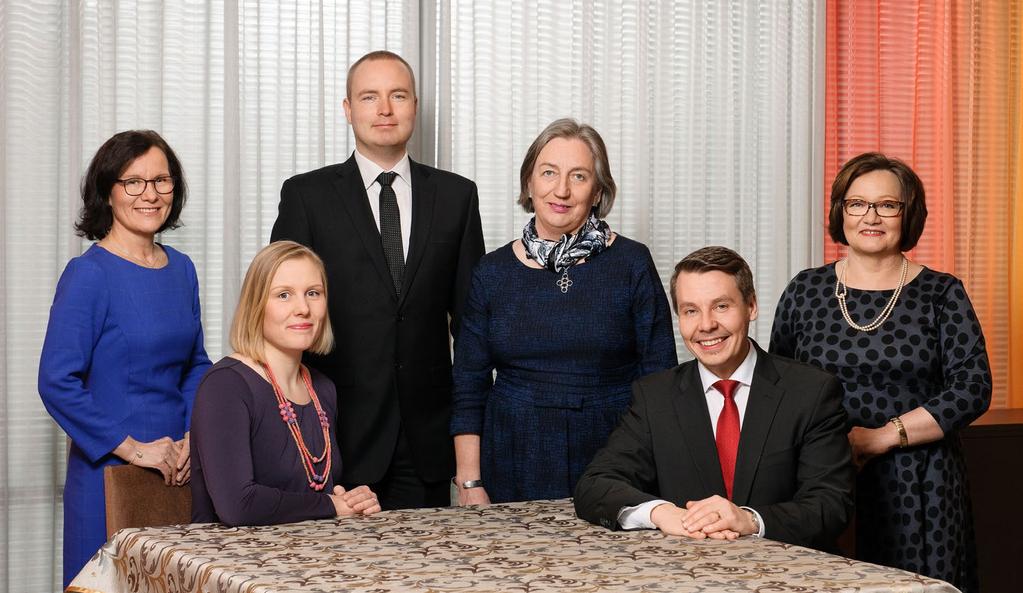 TOIMISTO HENKILÖSTÖ Vuonna 2018 lapsiasiavaltuutetun toimistossa työskentelivät lapsiasiavaltuutettu Tuomas Kurttila, lakimies Merike Helander, ylitarkastaja Anne Hujala (poissa 28.5.