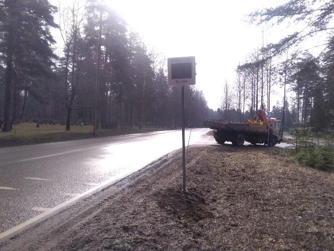Siirrettävät nopeusnäyttötaulut 2018 Lahti Lahden alueurakka MITTAUSPAIKKA KOHTEEN TYYPPI Levonkatu (mt 312), Lahti Suora hautausmaan kohdalla, lännestä ajettaessa. Näytön sijainti: https://goo.
