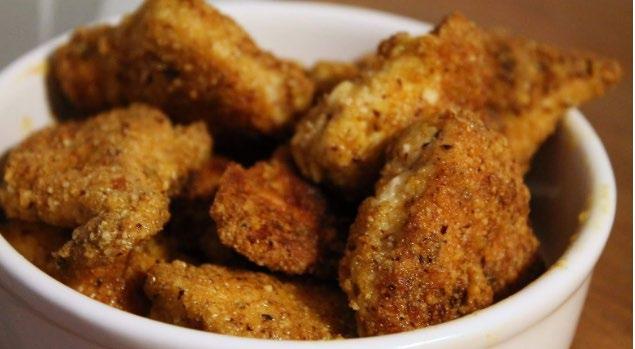 HAUKI-LOHIPULLAT 25kpl: 300g haukifilettä 650g kirjolohifilettä 2 valkosipulinkynttä 1dl kevätsipulia pilkottuna 1tl psyllium 1rkl tattarijauho 1tl suola, ois saanut olla enemmän ripaus valkopippuria