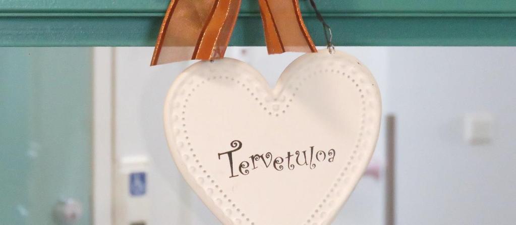 KOTISIIPI Kotisiipi on tuetun asumisen yksikkö kuudelle ikäihmiselle. Jokaiselle asukkaalle on oma pieni asunto ja wc-kylpyhuone sekä kaikille yhteisinä tiloina suuri tupakeittiö ja saunatilat.