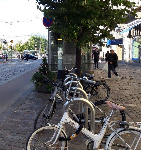 mittausasemalla mitatut pitoisuudet edustavat tasoa, jolle ihmiset altistuvat Helsingin keskustassa vilkasliikenteisten katujen varsilla liikkuessaan.