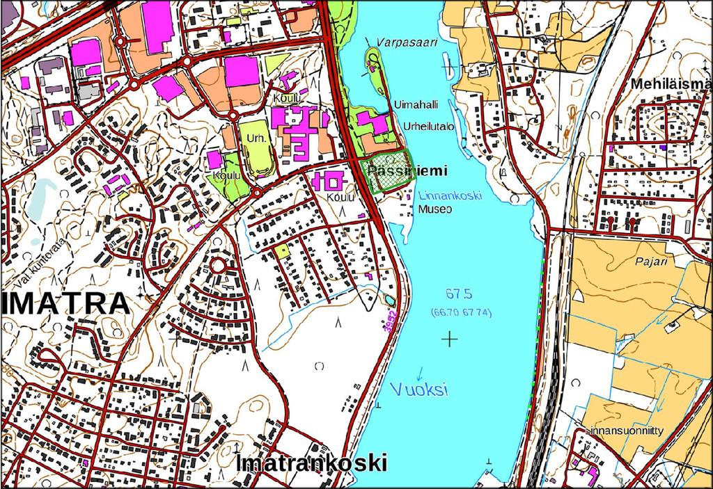 Pässiniemen metsikkö (2 ha) muodostaa puskurin Karjalaisen Kotitalon (Hiljan Pihan) ja uimahallin urheilutalon