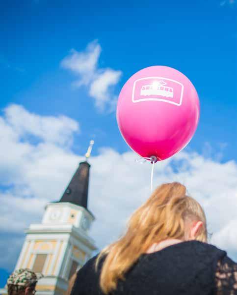 #TAMPERE #FINLAND Tampereeseen tai tamperelaisuuteen liittyvissä somejulkaisuissa kannustetaan hashtag-parin #tampere ja #finland käyttöön.