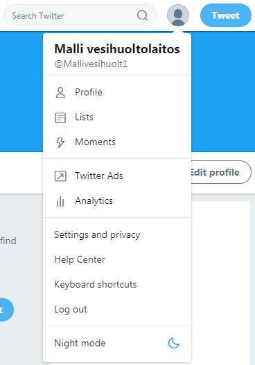 Kuva 2.5 Twitterin asetukset löytyvät profiilikuvasta avautuvasta valikosta. Kohdasta Tili (Account) voidaan vaihtaa käyttäjätunnusta (Username) (Kuva 2.6).