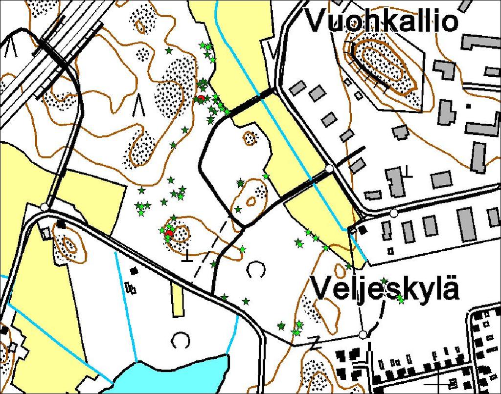 3 TULOKSET Selvitysalueelta löydettiin kaksi liito-oravan käyttämää pesäpuuta (kolohaavat; kuva 2), jotka ovat lähiympäristöineen lajin lisääntymis- ja levähdyspaikkoja.