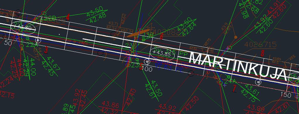 39 Kuva 36. Vertailukuva alkuperäisen AutoCAD-version (ylhäällä) ja muokatun (alhaalla) välillä.