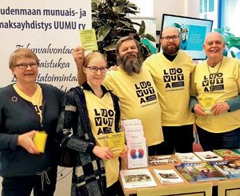 Liikuntaa Länsi-Suomessa Keski-Suomessa maksatieto Keski-Suomen yhdistys jakoi Jyväskylän keskussairaalan aulassa Maksaviikolla tietoa yhdistyksen toiminnasta ja maksasta.