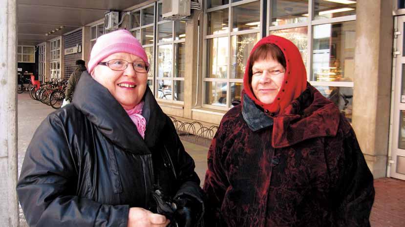 Kristiina Kekki ja Paula Jylhe ovat vapaaehtoisryhmässä havainneet, että vanhatkin ihmiset haluavat olla edelleen miehiä ja naisia ja kaipaavat läheisen kosketusta.