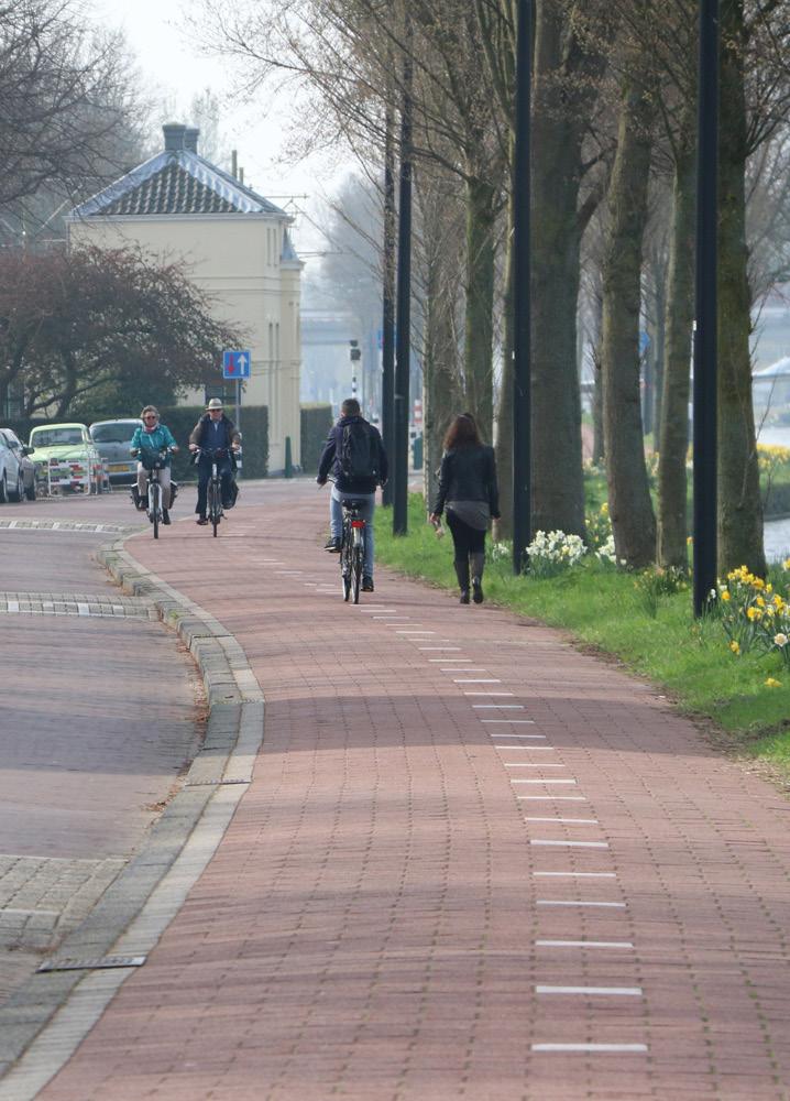 Uusi suunta Hollannista ja Tanskasta Viimeistään 1970-luvulla kaupunkikehitys rupesi saamaan uusia piirteitä Euroopassa, erityisesti Alankomaissa ja Tanskassa.