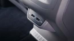 Laajenna ohjaamoasi Car-Net App-Connect tuo oman älypuhelimesi sovellukset Infotainment-järjestelmän kosketusnäyttöön: Apple CarPlay, Googlen Android