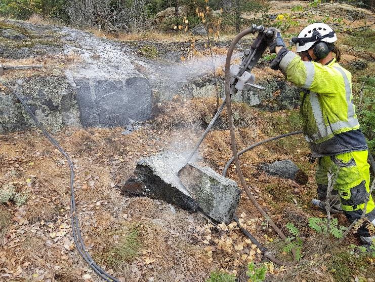 Rakennusgeologinen esiselvitys 10 Osayleiskaavavaiheessa edistää kestävää käyttöä Tieto kiviaineksen laadusta ja määrästä Tieto helpottaa