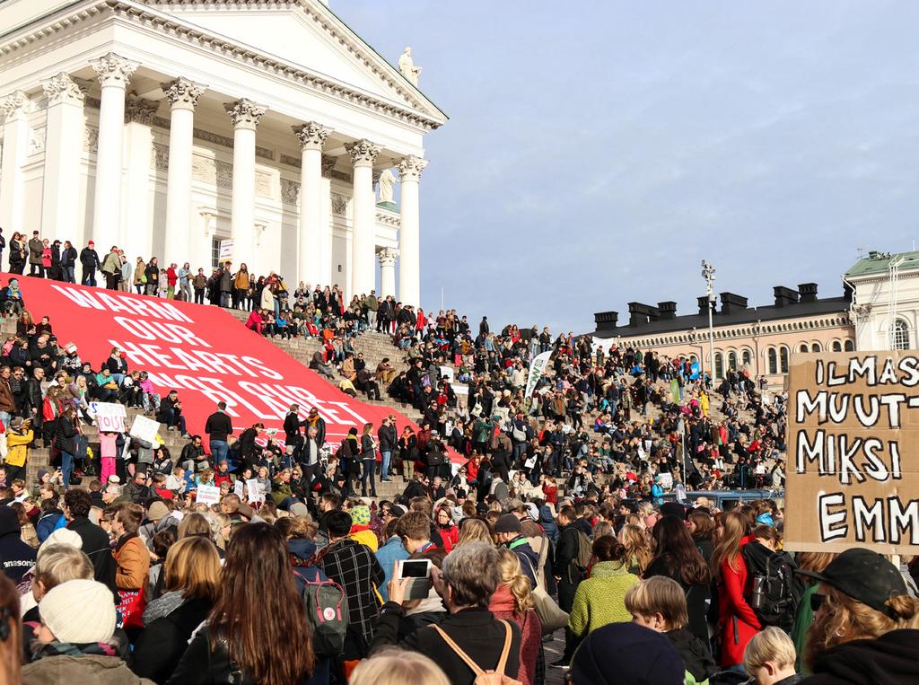 2 Fingo HYVÄ SUOMI, PAREMPI MAAILMA HYVÄ SUOMI, PAREMPI MAAILMA Fingo 3 Lähivuosina Suomen politiikassa tarvitaan rohkeutta etsiä ratkaisuja, jotka rakentavat parempaa Suomea ja maailmaa.