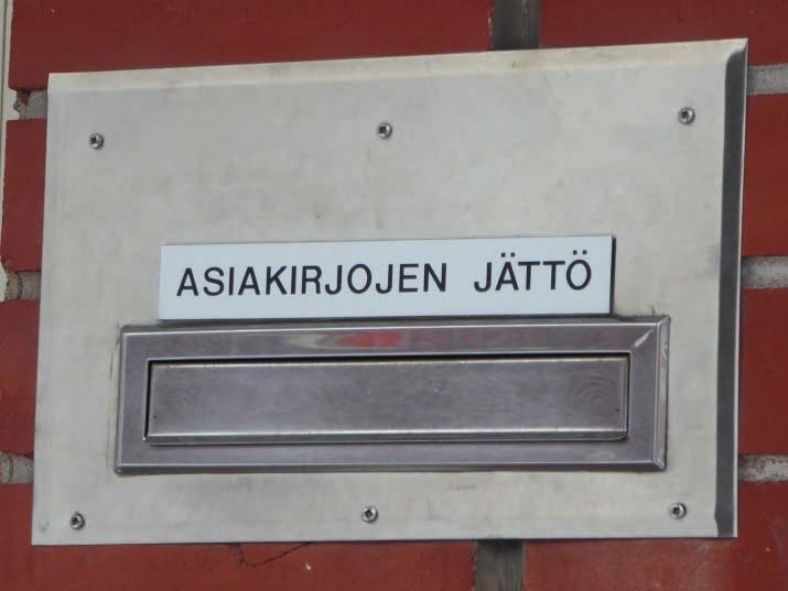 1. osasto Vuonna 2018 hallinto-oikeuden 1. osastolla työskenteli kahdeksan tuomaria, kaksi esittelijää sekä notaari ja lainkäyttösihteeri.