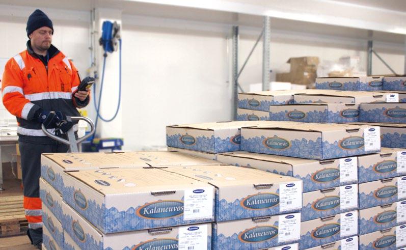 TYÖNTEKIJÄN HAASTATTELU Kalanjalostustehtaassa kannustetaan oman osaamisen kehittämiseen Kuka olet ja mitä teet työksesi Kalaneuvoksella?