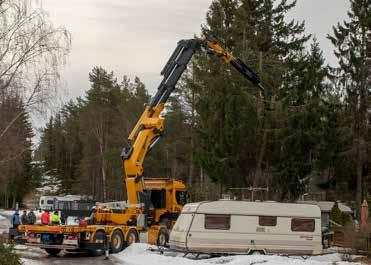 Kesällä kalastan mielelläni, mutta talvet ovat pitkiä, kun talvikalastusta en harrasta.