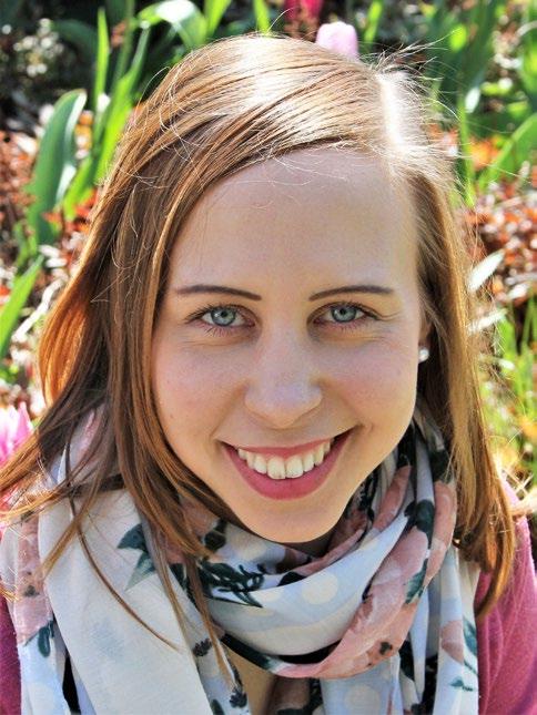 Noora Kuurne TUTKIELMA: Ydintaitolähtöinen baletinopetus Matkalla oman kehon aistimiseen Baletinopettaja, Oulun seudun ammattikorkeakoulu, 2011