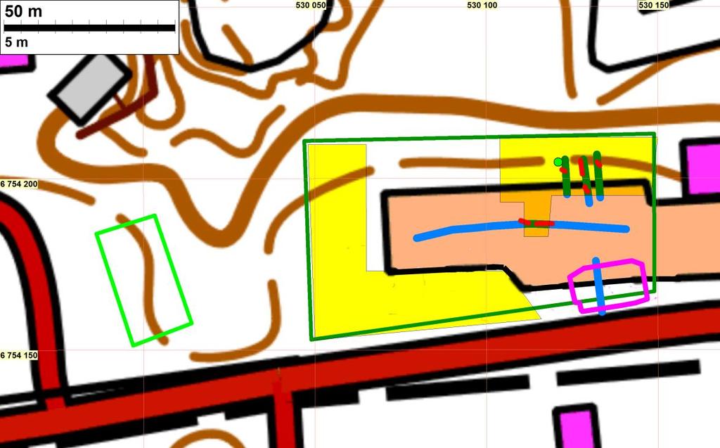 mahdollisesti linnoituksen aikainen rakennuksenperustus. Ojan kohdalta poistettiin ainoastaan pintaturve 10-20 cm:n syvyyteen.