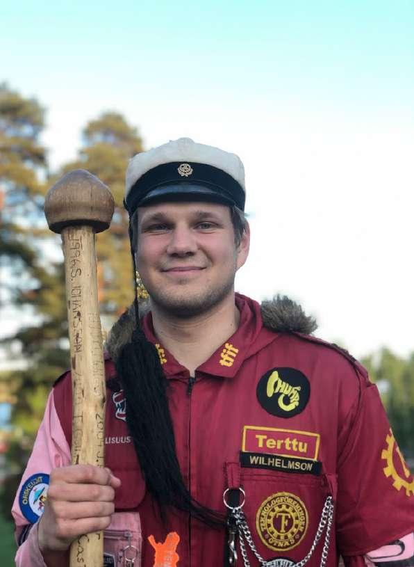 Jag heter Axel och är Phuxivator på Teknologföreningen, TF, den svenskspråkiga nationen vid Aalto-universitetet. Min viktigaste uppgift är att ta hand om TF:s phuxar.
