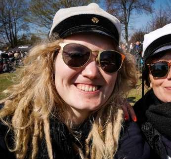Oli kyse sitten hevosista tai lentokonepäästöistä, Tua pitää hallituksen ajan tasalla kaikista polttavista aiheista.