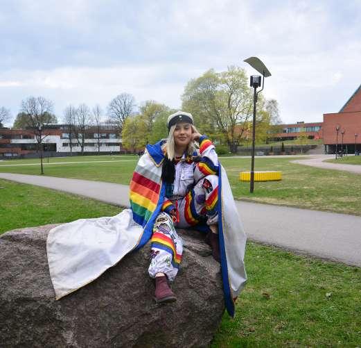 Muiden fuksien lisäksi paikalla on ISOvastaava, muutama ISO ja minä. Meiltä voit kysellä kaikesta opintoihin liittyvästä tai liittymättömästä!