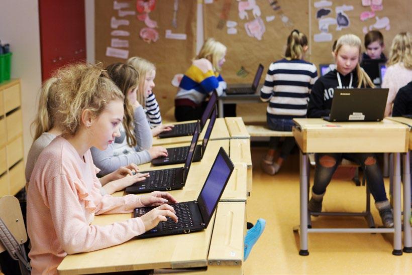 1 Englannin kielen osaamista pidetään nykyisin jokaisen perustaitona. Englannin kieltä tarvitaan kasvavassa määrin työelämässä, opiskelussa ja vapaa-ajalla.