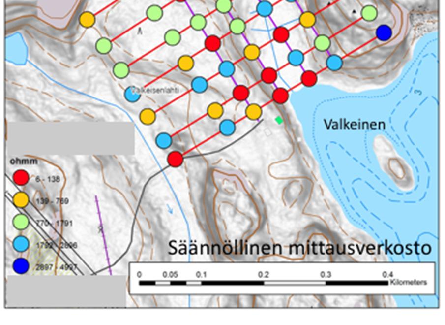 Sähköä ympäristöään paremmin johtava suotovesi havaitaan useilla mittauspisteillä (punaiset ympyrät).