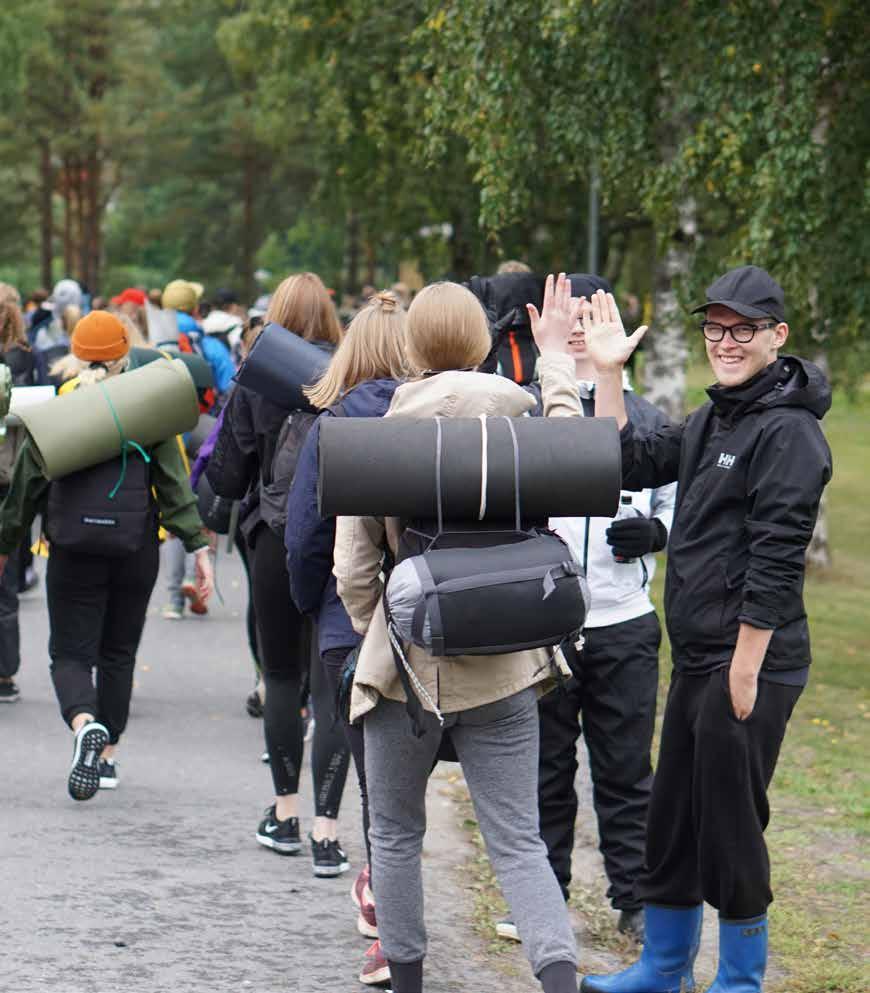 Kirkkopyhä ja kotiväen päivä pidettiin sunnuntaina 10.2. Paikalla olleet vanhemmat kokeneet päivän hyväksi ja tarpeelliseksi. Talviliikuntapäivä Himoksella 12.2. sujui muuten hyvin mutta liukas keli vaikutti siihen, että tapaturmia tuli paljon.