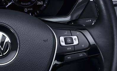 32 Aina juuri sopivan kylmiä tai lämpöisiä herkkuja autossa: kylmäboksi on kätevä liittää auton tai kodin pistorasiaan.