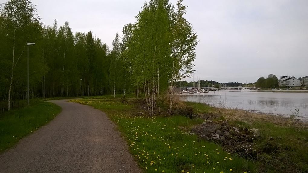 Kelluva sauna, Kokon rantapuisto, kohde 9 Rakennusoikeutta on 80 k-m² ja sen lisäksi on mahdollisuus rakentaa katettua terassia 25 m². Kelluvan lautan enimmäispinta-ala on 120 m².