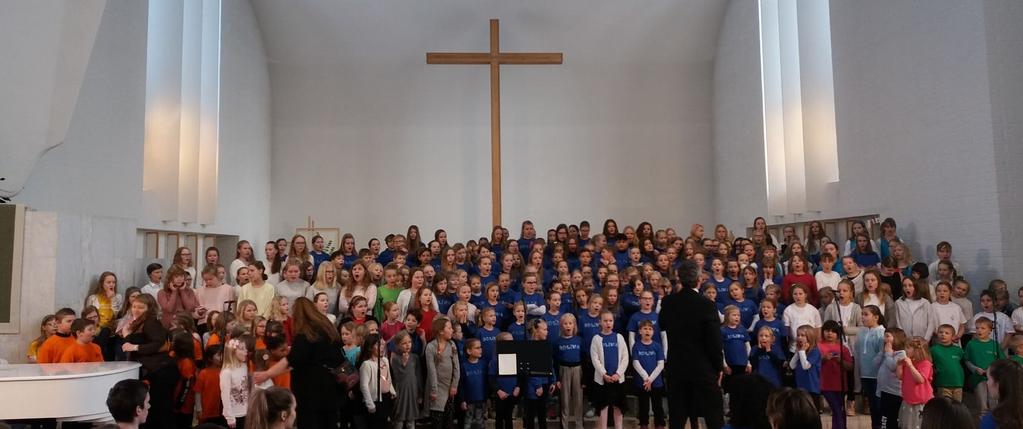 Lapsikuorotapahtuma Seinäjoella Seinäjoella järjestettiin la 10.2. su 11.2.2018 valtakunnallinen lapsikuorotapahtuma yhteistyössä Kirkkomusiikkiliiton vuoden 2017 musiikkiryhmän, Solinan, kanssa.