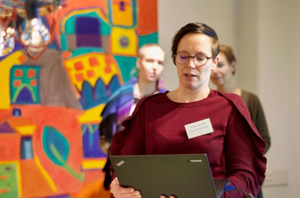 Elisa Lientolan esityksestä osallistujat saivat hyviä näkökulmia vaikuttamiseen ja kampanjointiin.