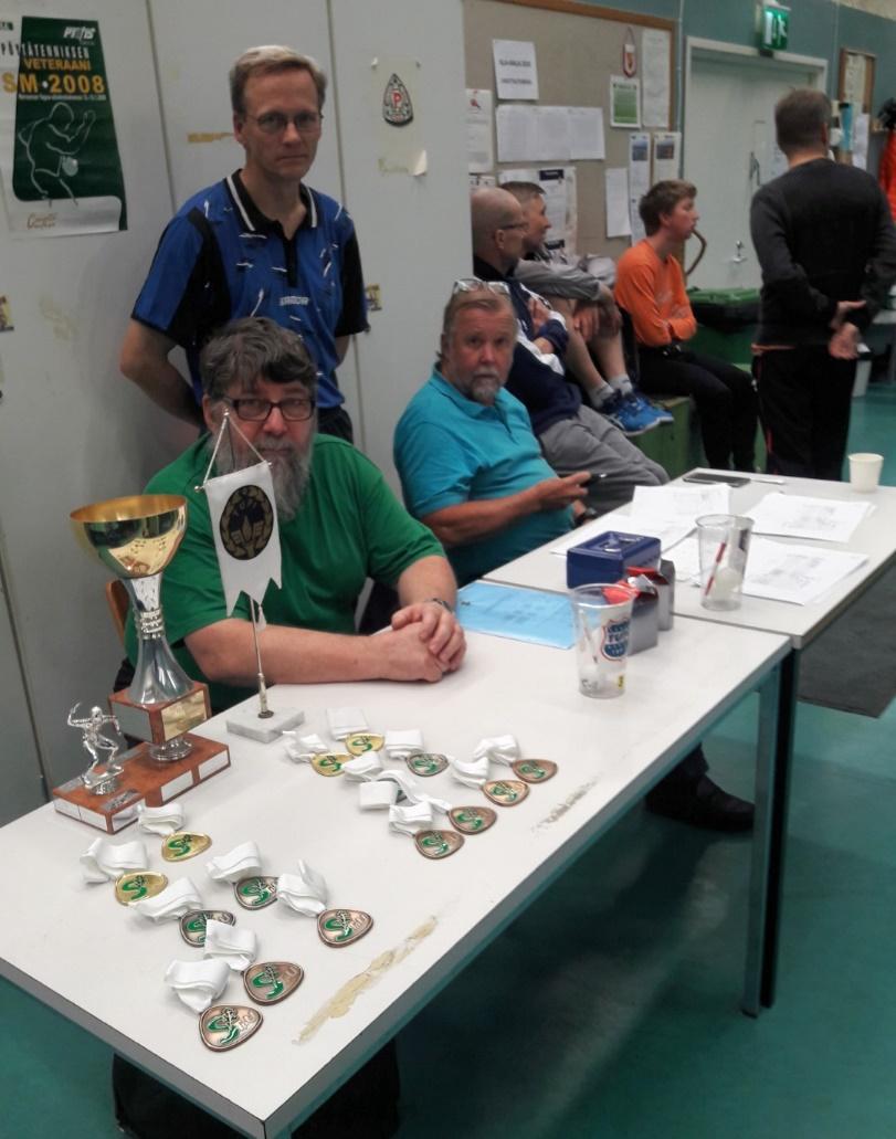 Kuvasta puuttuu kiireinen Raimo