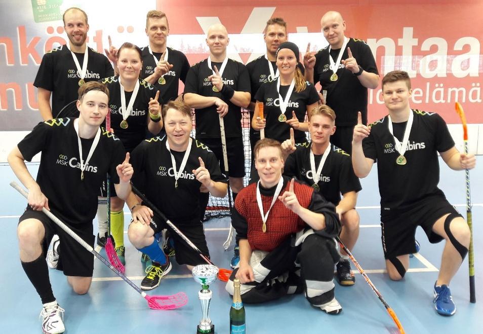 9 SALIBANDY (sekasarja) Tämän vuoden salibandyturnauksen sekasarjaan 22.9.2018. osallistui 9 joukkuetta, jotka oli jaettu yhteen (1) viiden joukkueen lohkoon ja yhteen (1) neljän joukkueen lohkoon.