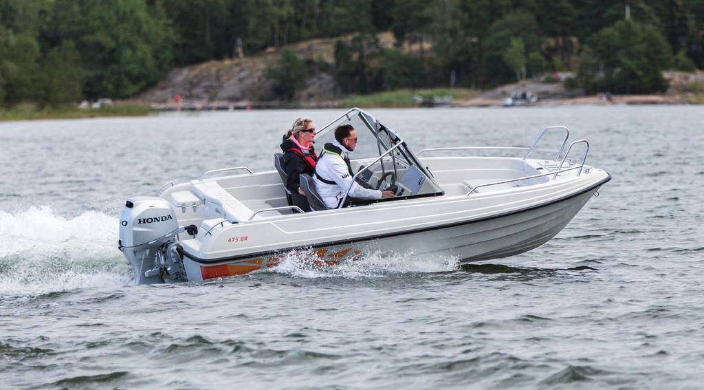 Terhi 475 BR Monipuolinen uutuus 475 cm 185 cm Terhi 475 BR on hieman alle viisimetrinen tuplapulpettivene, jossa kaksi pulpettia sekä lisävarusteena saatava väliovi muodostavat suojaavan takatilan.