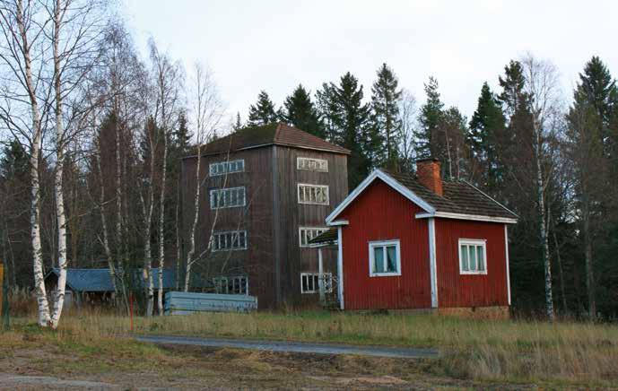 132 Marttilan mylly. Kuva: Janne Vuorela. vanhat talonpoikaistalot: Raivaajakivi (Inhan) Holkonkylän- Salonkylän risteys. Osa kylän historiaa.