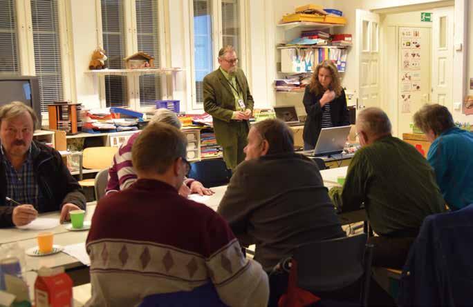 69 Tuurin maa- ja kotitalousseura kotiseutukeskustelussa Tuurin ala-asteella. Kuva: Ruralia-instituutin kuva-arkisto.