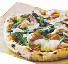 .. Palvelemme joka päivä, keittiö aukeaa klo 11. FUENGIROLAN HUVIVENESATAMA, VENEIDEN VIERESSÄ. PUH. 952 47 28 64, www.kudamm-fuengirola.