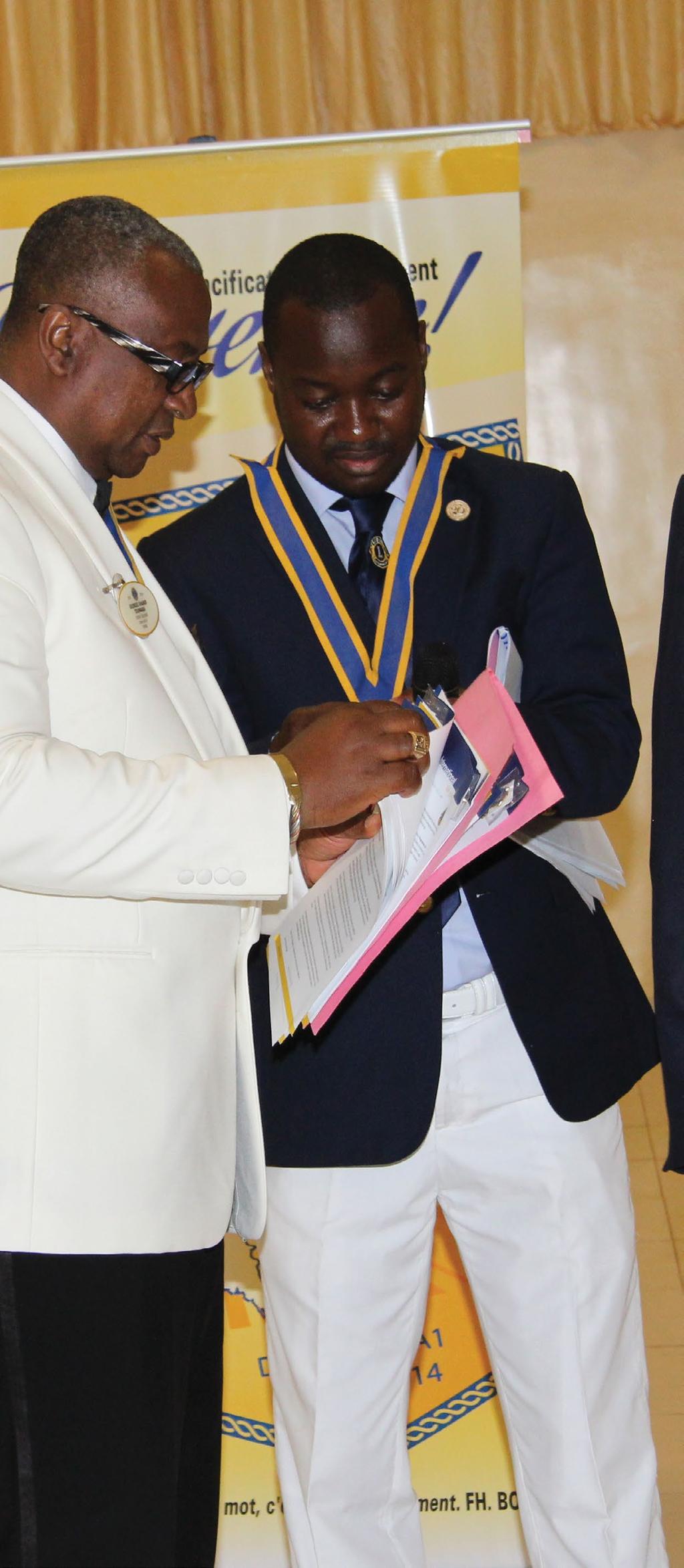 Palkinnot ja tunnustukset Lions Clubs Internationalilla on erilaisia jäsenpalkinto-ohjelmia, joilla annetaan tunnustusta lioneille ja klubeille näiden saavutuksista.