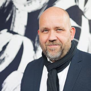 Uusi muotoilu ARVOT Merkityksellinen Muotoilun muuttuessa yhä monimuotoisemmaksi teemoitimme vuoden 2018 aiheella Uusi muotoilu.