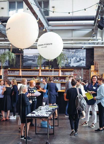 I YRITYSTEN KANSAINVÄLISEN KILPAILUKYVYN VAHVISTAMINEN Yleisöä Design Forum Talk -tapahtumassa syyskuussa 2018.