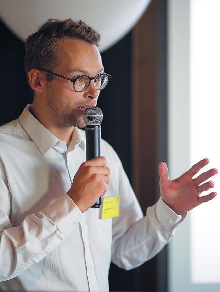 Kiertotalousaamupäivässä puhujina olivat Brand & Strategy Consultant Sandra Horlings / Innoboost, Hollanti, kiertotalousasiantuntija Daniel Kaufmann / Sitra, Founder & CEO Annu Nieminen / The Upright