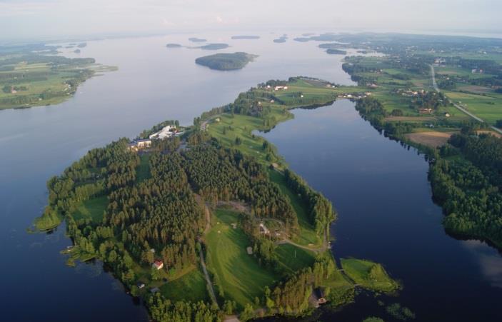Lappajärvi on Euroopan suurin törmäyskraatterijärvi ja sen reuna on näkyvissä maastossa.