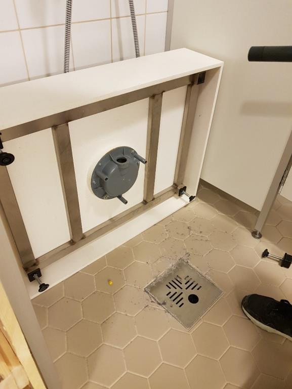 2.2. Käyttövesijärjestelmät - Käyttövesijärjestelmät tarkastettiin silmämääräisesti. Järjestelmä on uutta vastaavassa kunnossa eikä siitä ole tullut valituksia.