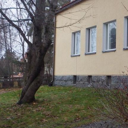 kosteusrasitus perustuksille ja maanvastaisille rakenteille on todennäköisesti kohtalaisen vähäinen.